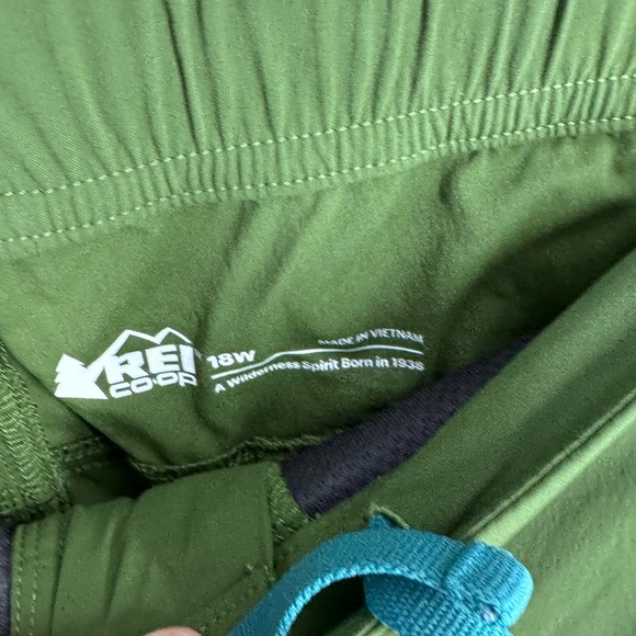 REI CO-OP Trailmade Pant Hike Green UPF 50+ Adjustable Women 18w - Picture 5 of 5